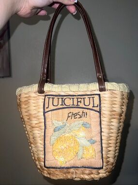 Fresh! Straw Tote Bag with Brown Handles
